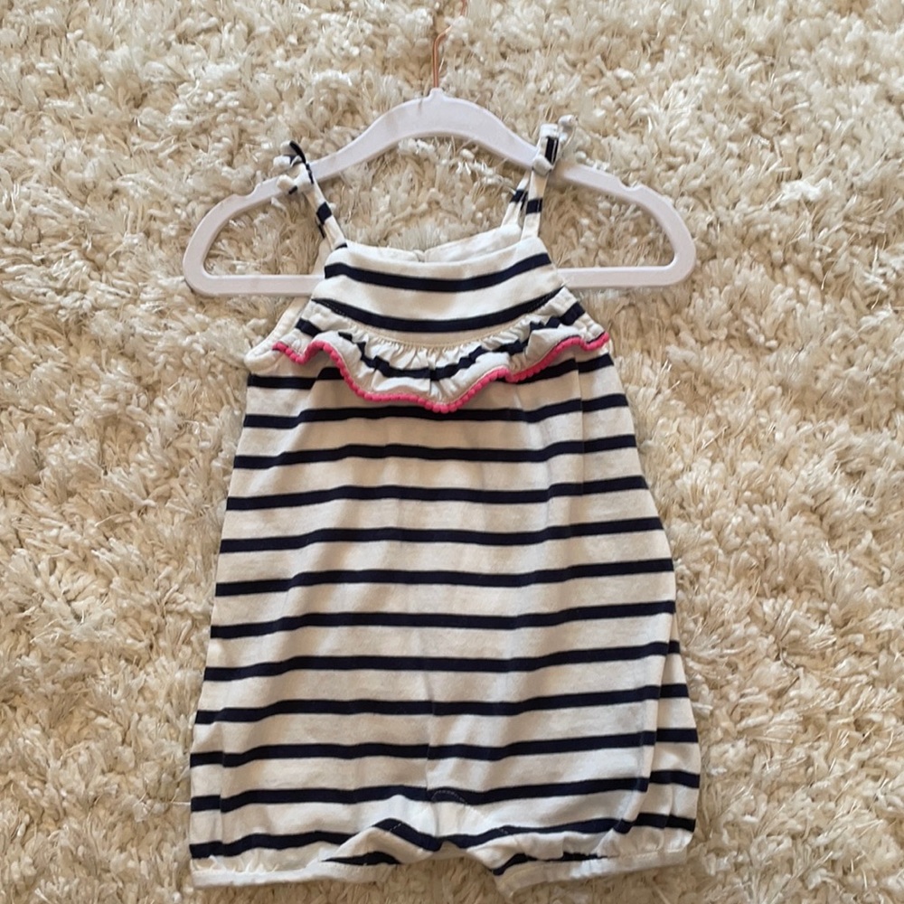 Adorable Baby Gap Baby Girls black and white striped sleeveless romper!